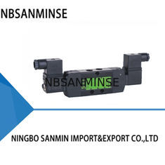 الصمام الكهربائي المكعب المزدوج المقاوم للماء IP65 0.2-1.0Mpa 60 °C NBR PUR Seal